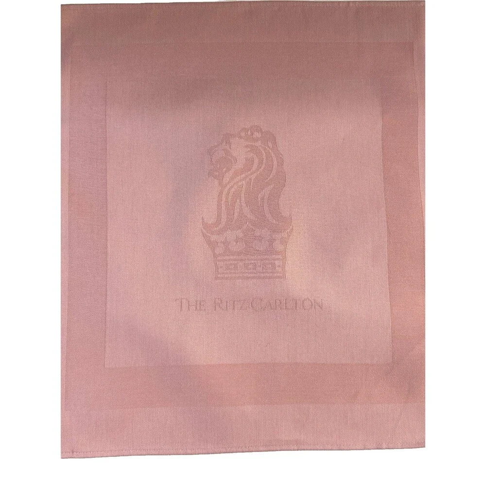 The Ritz Carlton Hotel Linen Dinner Cloth Fabric Napkins 20x20 Pink Set of 4 NEW